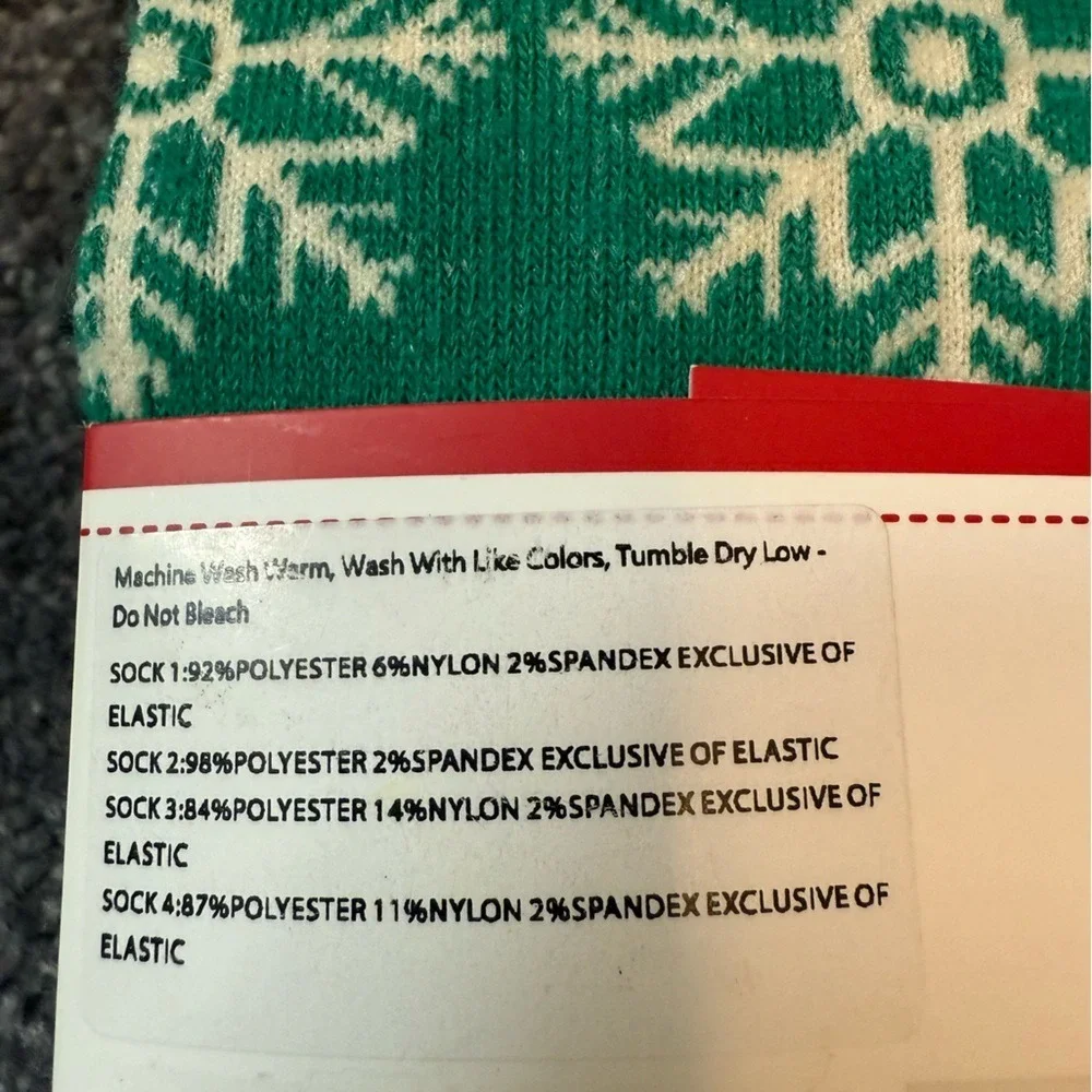 NWT 2 Pack Bundle Club Room Men's Crew Socks  Holiday Christmas‎ Size 8-13